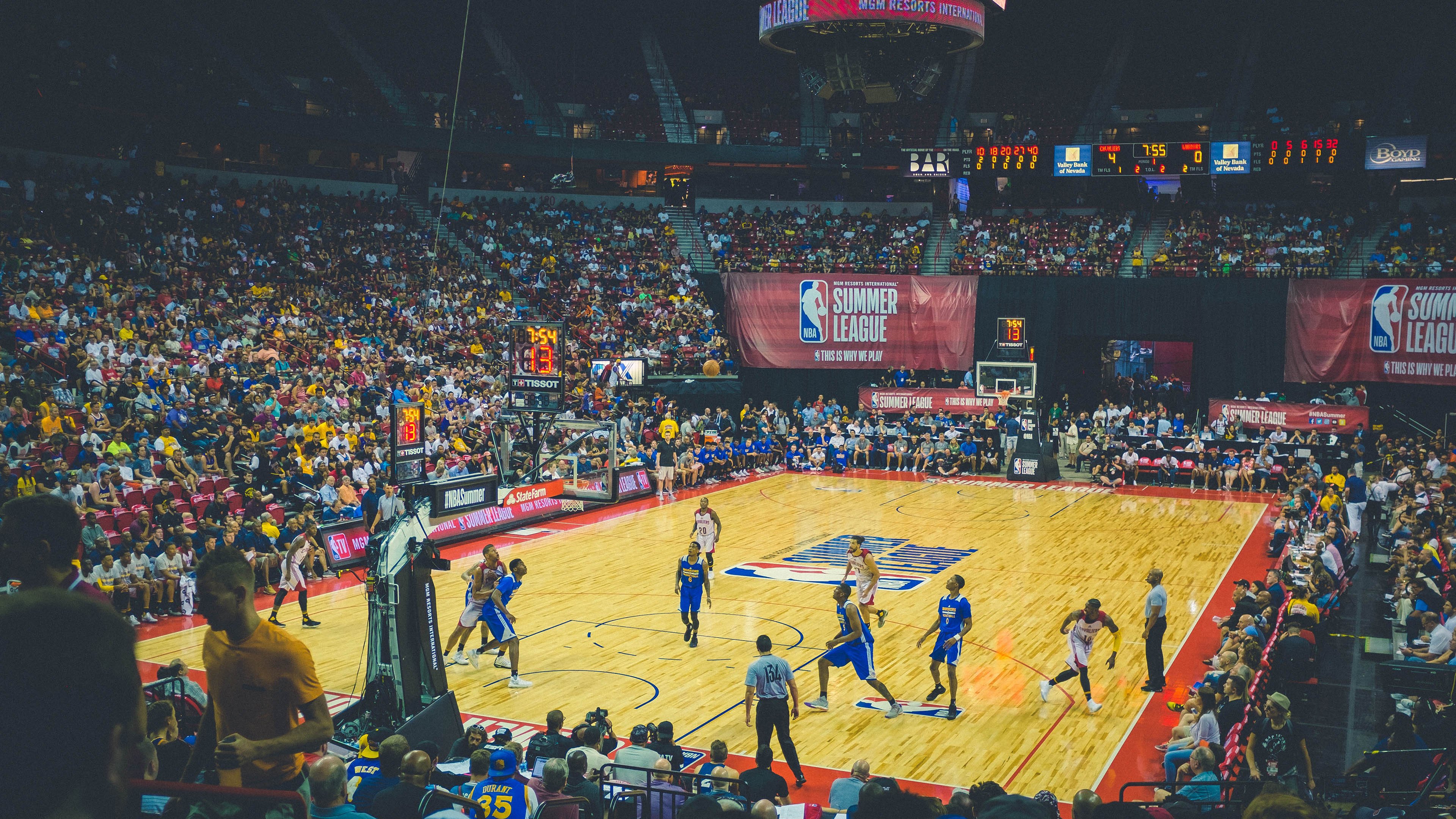 新疆队火力压制热火，班凯罗成为关键先生